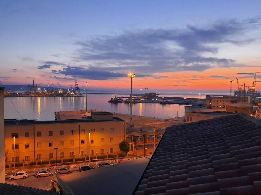 La Finestra Sul Porto Apartment Ancona Kültér fotó